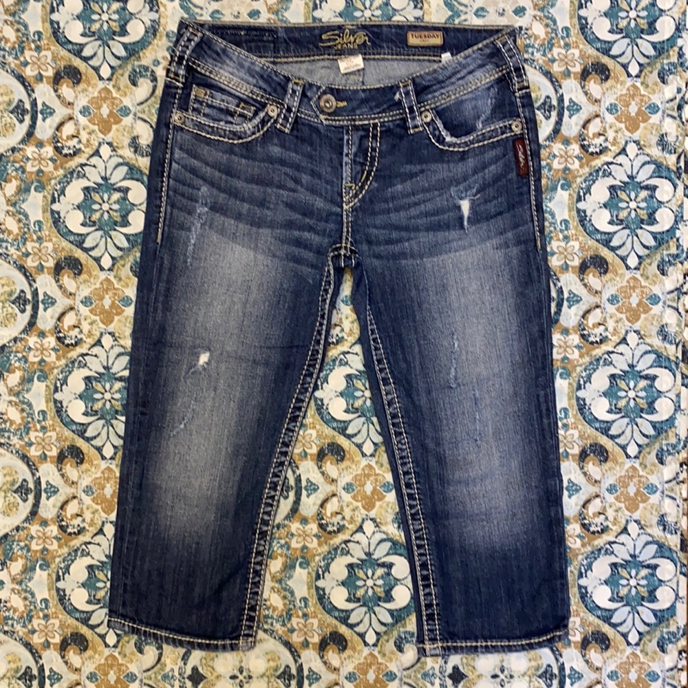 Silver Tuesday Crop Low Rise Jeans Distressed 27W